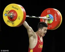 举重杯赛上演强强对话，中原犀牛队强势横扫云贵飞鹰队，多点开花奏效；逆风翻盘的范本